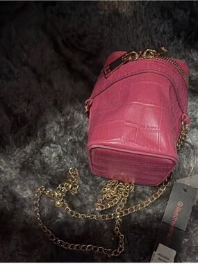 Pink Croc-Texture Mini Crossbody Bag with Gold Chain